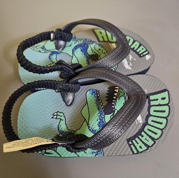 ROOOAR Slippers - Picture 2 of 4